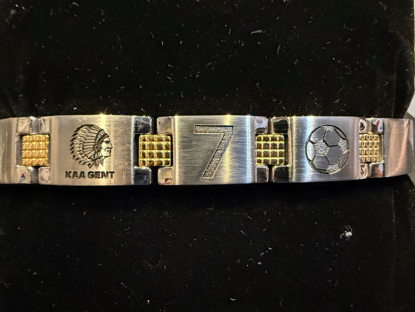 KAA GENT ARMBAND OFFICELE DEALER
